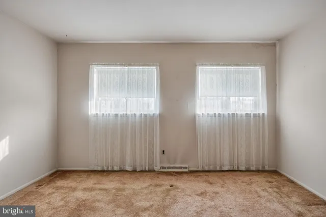 $320,000 | 239 College Drive, Pemberton, NJ 08068