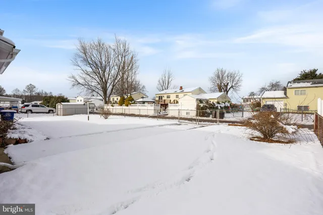 $320,000 | 239 College Drive, Pemberton, NJ 08068