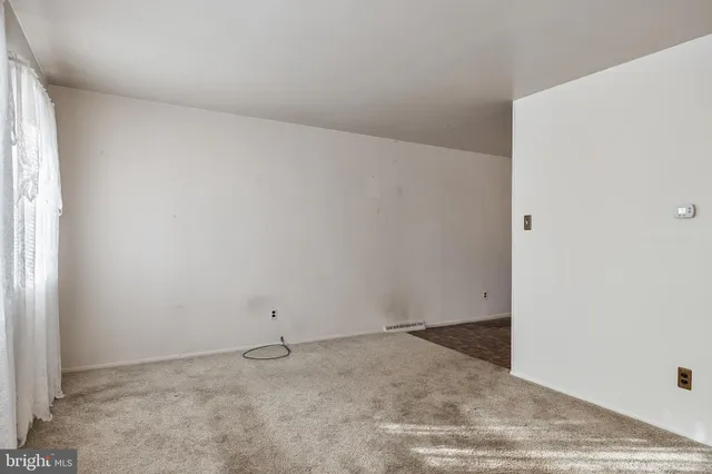 $320,000 | 239 College Drive, Pemberton, NJ 08068