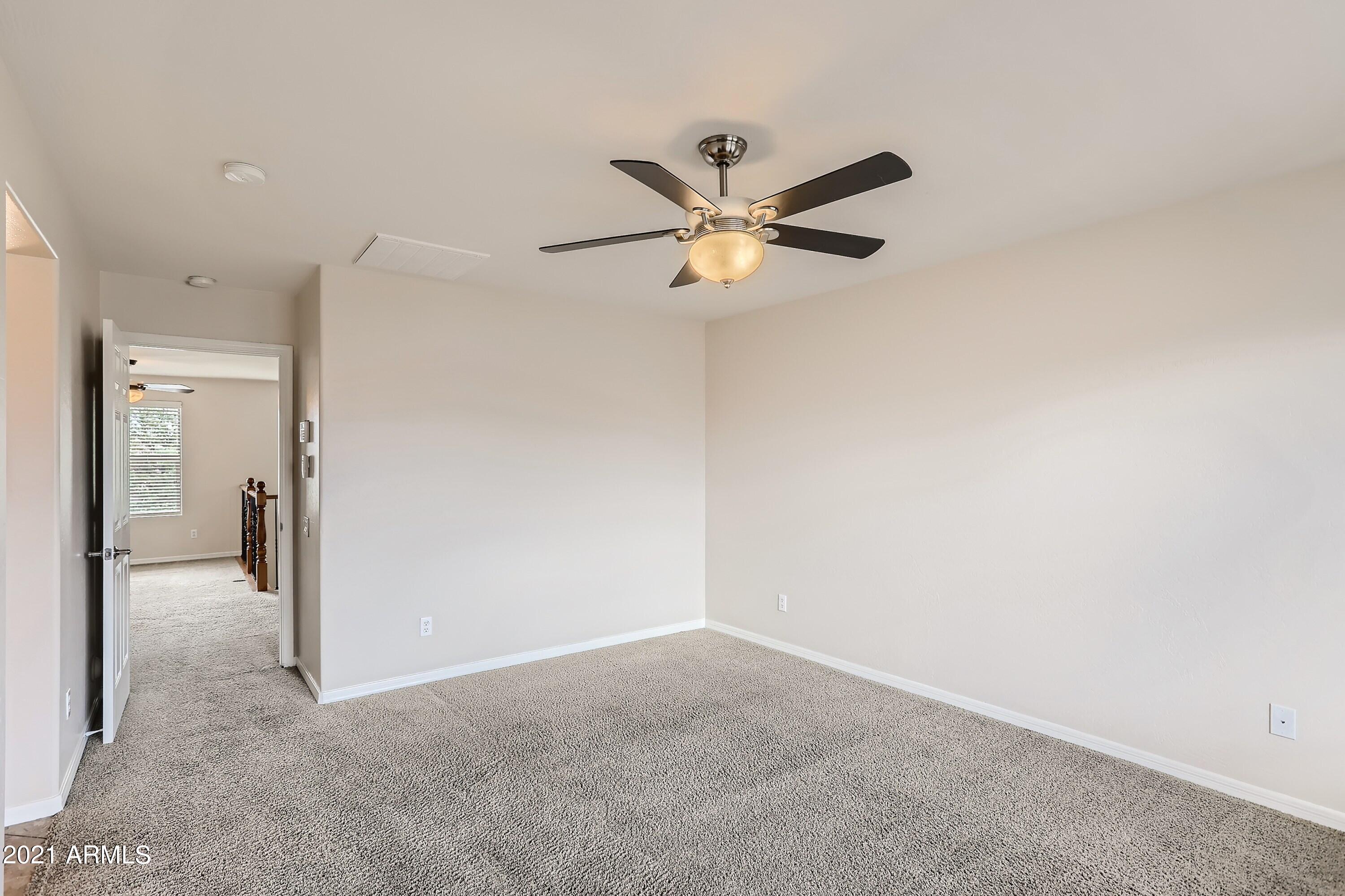 2039 West Kathleen Road Phoenix, AZ 85023 - Photo 19 of 33 2nd Floor Primary Bedroom