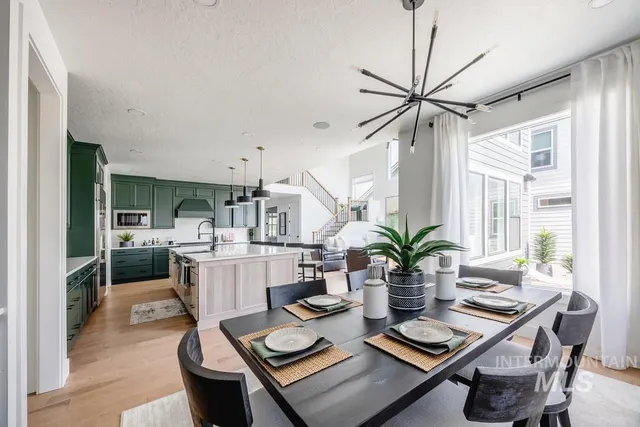 $924,900 | 7385 West Flathead Lk Street, Eagle, ID 83616