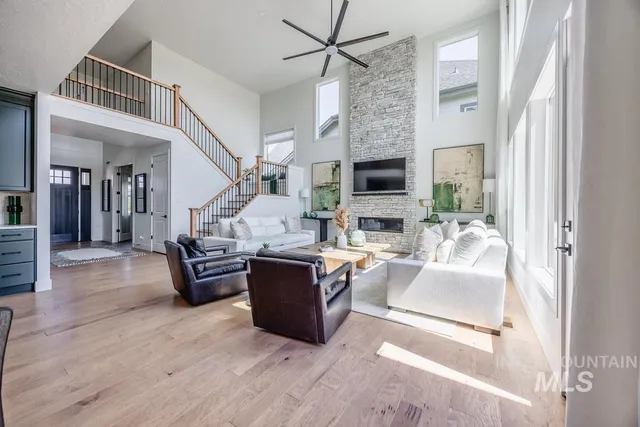 $924,900 | 7385 West Flathead Lk Street, Eagle, ID 83616