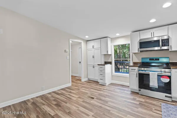 $289,500 | 1320 Sloop Point Road, Hampstead, NC 28443