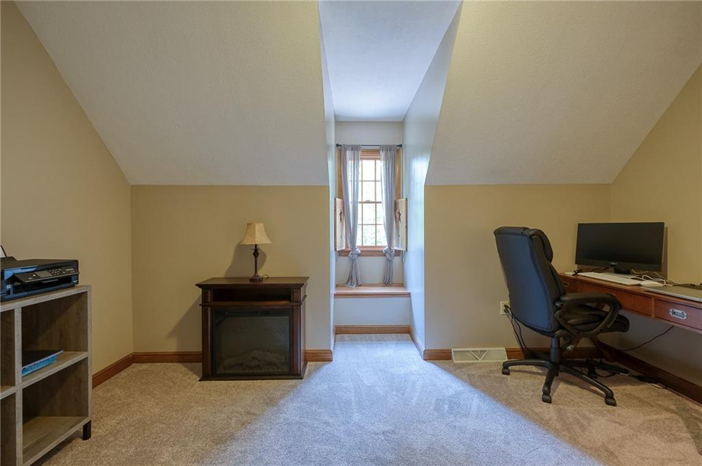 296 Lisbon Road Beaver, PA 15009 - Photo 14 of 25
