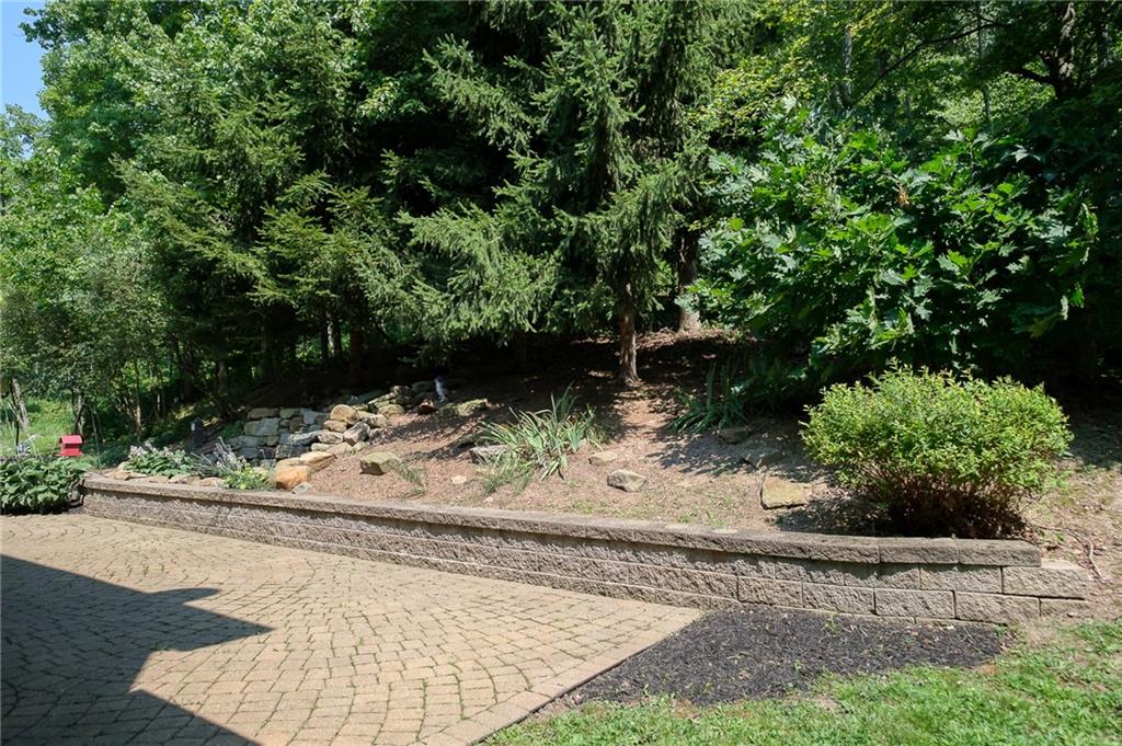 296 Lisbon Road Beaver, PA 15009 - Photo 18 of 25