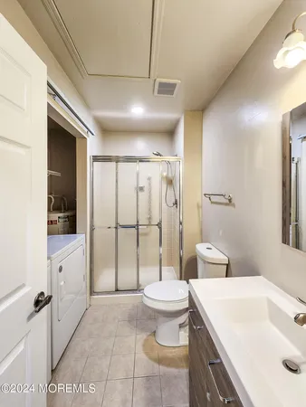 $2,500 | 3 D John Adams Court, Monroe Township, NJ 08831