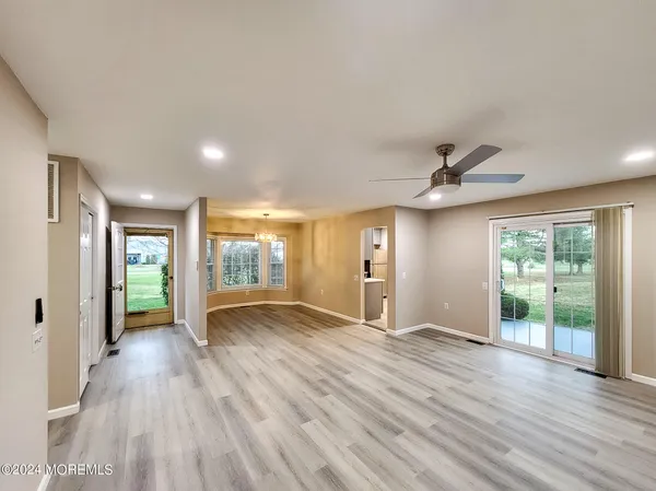 $2,500 | 3 D John Adams Court, Monroe Township, NJ 08831