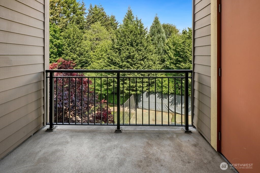 15730 116th Avenue Northeast, Unit 305 Bothell, WA 98011 - Photo 27 of 39