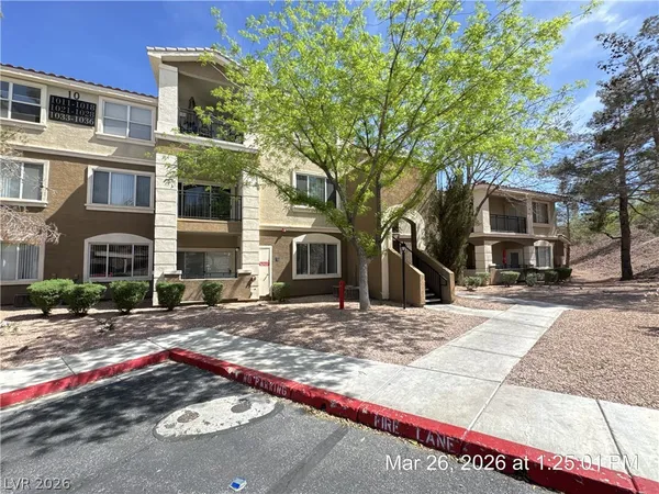$1,490 | 2900 Sunridge Heights Parkway, Unit 1016, Henderson, NV 89052