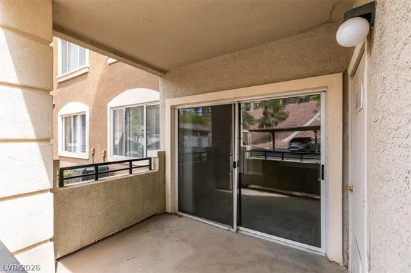 $1,490 | 2900 Sunridge Heights Parkway, Unit 1016, Henderson, NV 89052