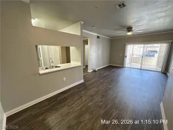 $1,490 | 2900 Sunridge Heights Parkway, Unit 1016, Henderson, NV 89052