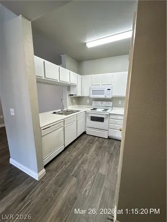 $1,490 | 2900 Sunridge Heights Parkway, Unit 1016, Henderson, NV 89052
