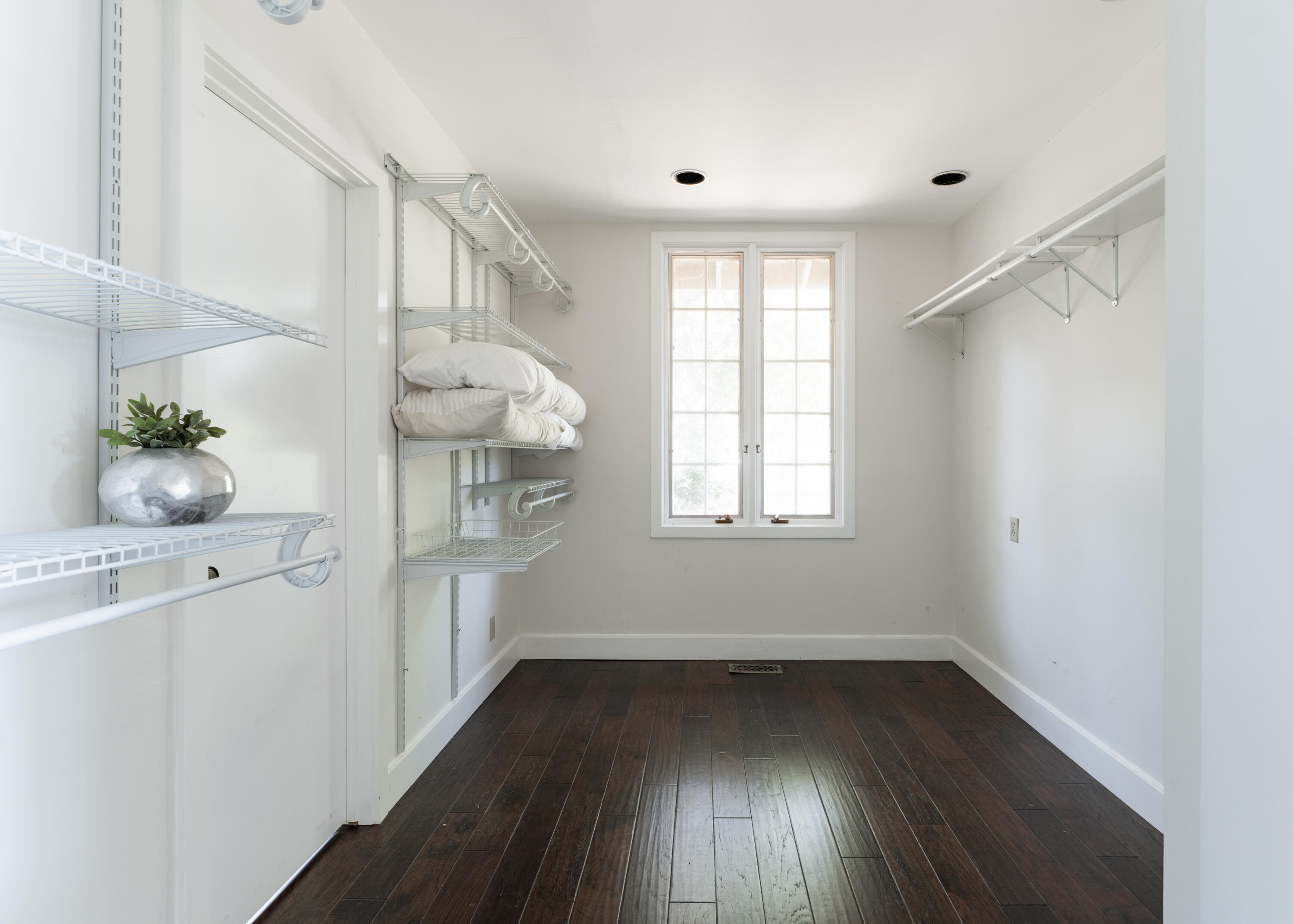 690 San Ysidro Road Montecito, CA 93108 - Photo 18 of 34 a view of kitchen and hall with wooden floor