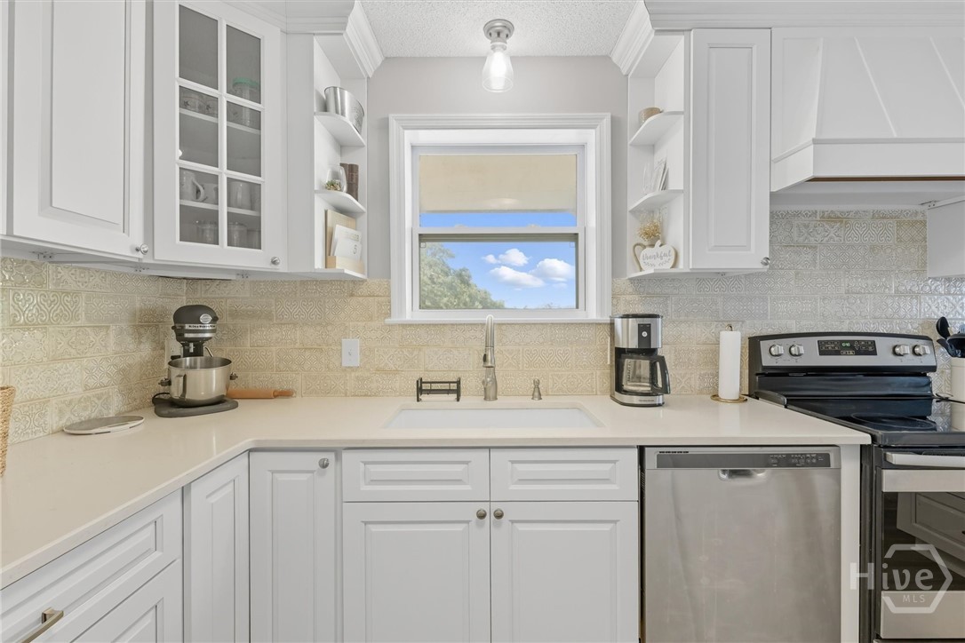 207 Azalea Road, Unit 21 Midway, GA 31320 - Photo 11 of 46 Stainless steel appliances.