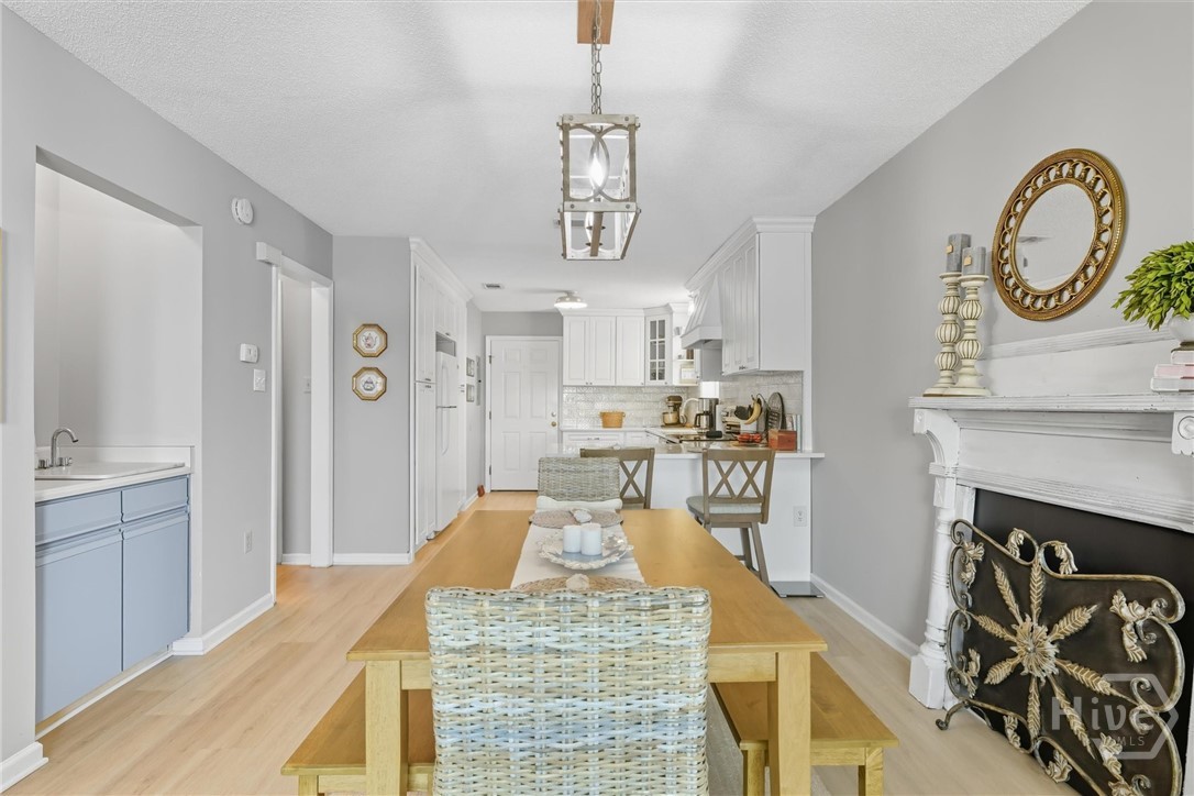 207 Azalea Road, Unit 21 Midway, GA 31320 - Photo 7 of 46 Move-in ready with fresh paint.