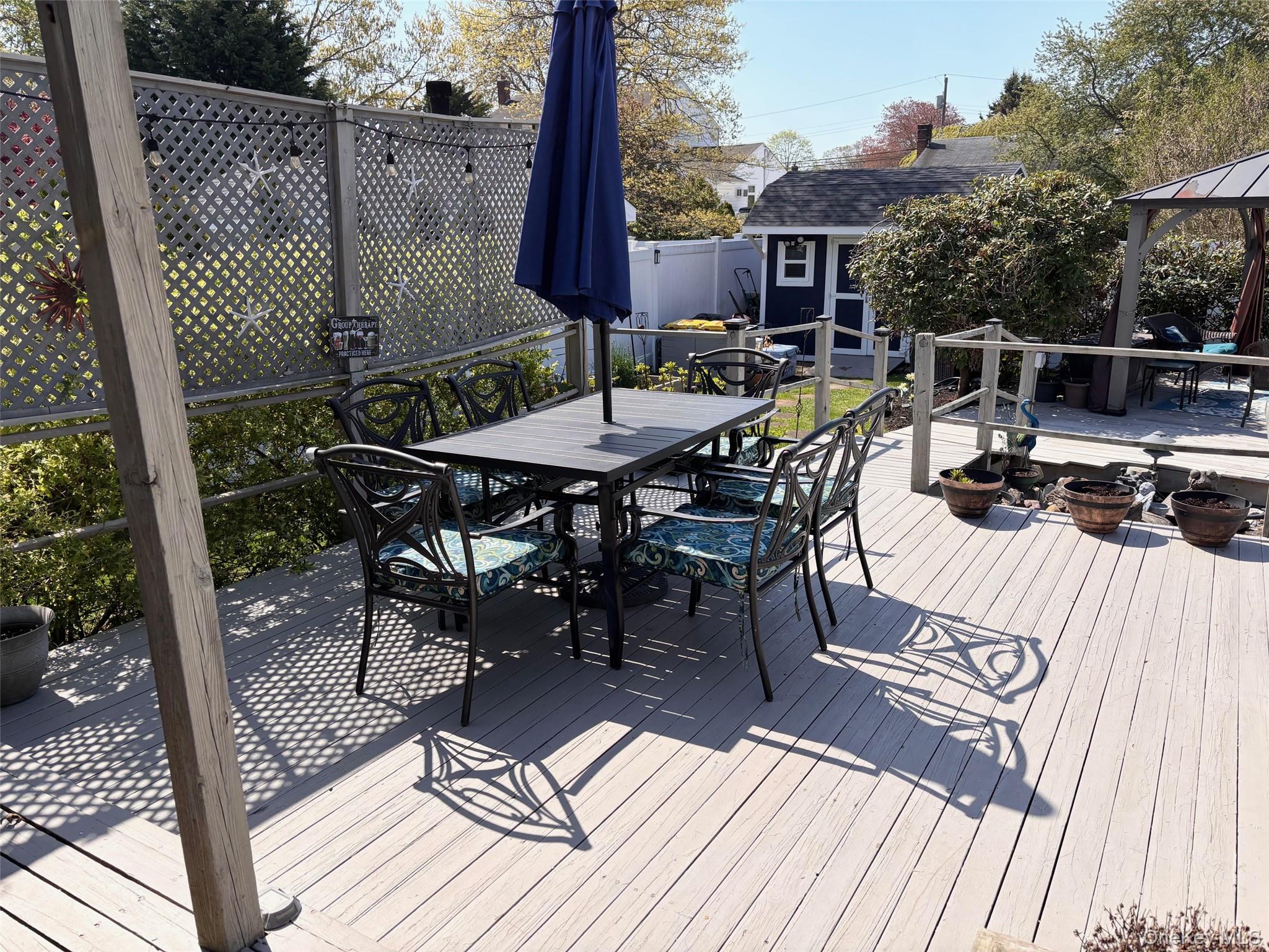 212 Matthews Road Oakdale, NY 11769 - Photo 31 of 38