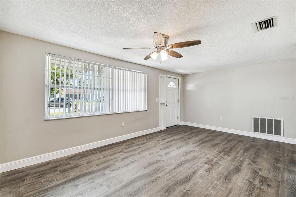 10837 Oldham Road Port Richey, FL 34668 - Photo 6 of 29 Gallery Image 6