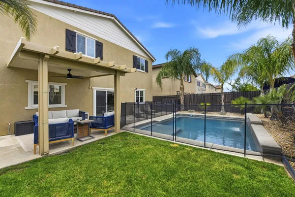 $634,950 | 4008 Parkmoor Lane, Roseville, CA 95747