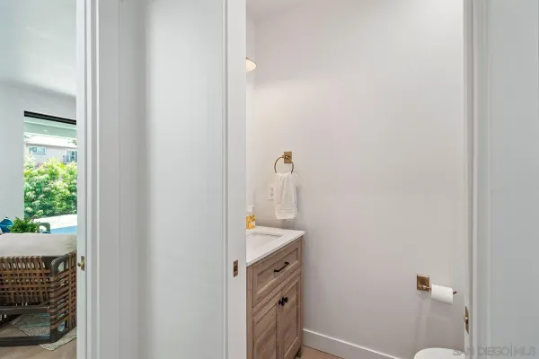 $5,850,000 | 924 D Avenue, Coronado, CA 92118