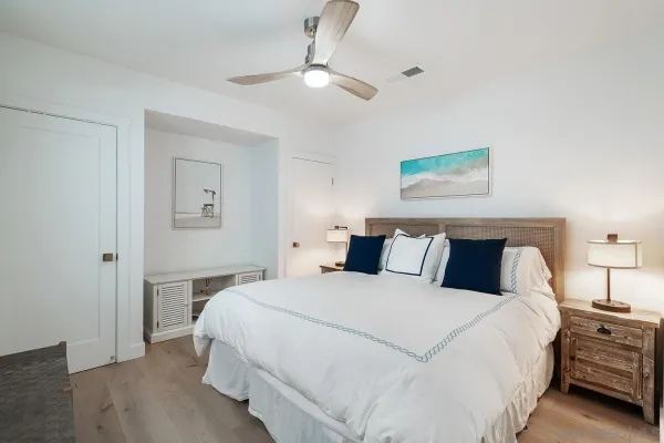 $5,850,000 | 924 D Avenue, Coronado, CA 92118