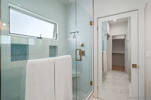 $5,850,000 | 924 D Avenue, Coronado, CA 92118
