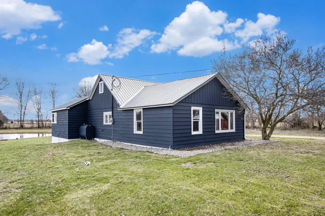 $350,000 | 30725 Orla Engle Road, Colon, MI 49040