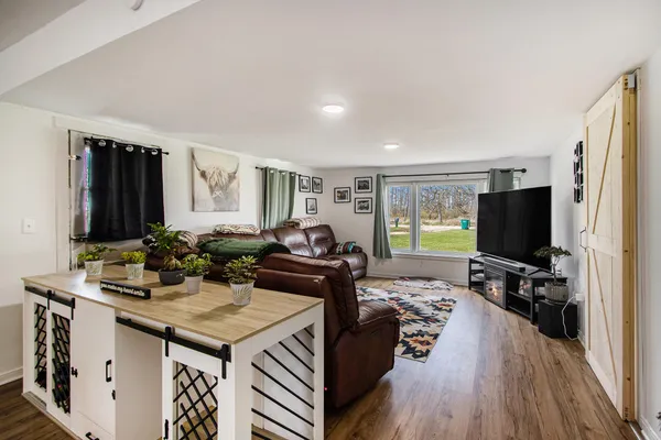 $295,000 | 30725 Orla Engle Road, Colon, MI 49040