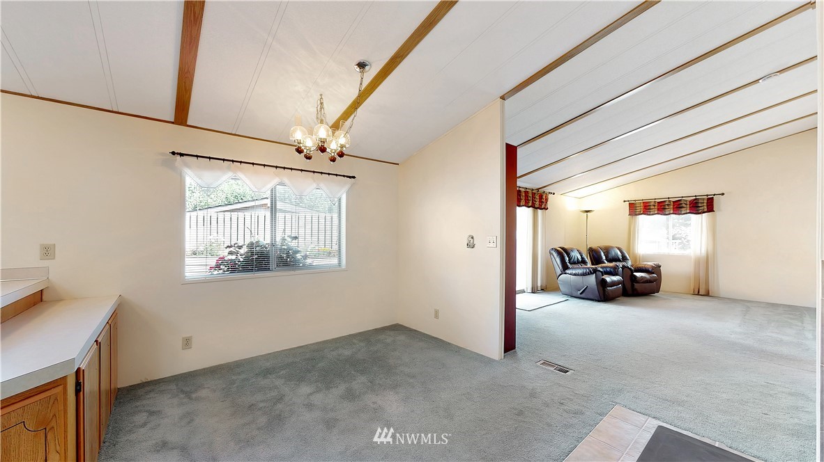 12604 Northeast 197th Court Bothell, WA 98011 - Photo 15 of 30 Gallery Image 15