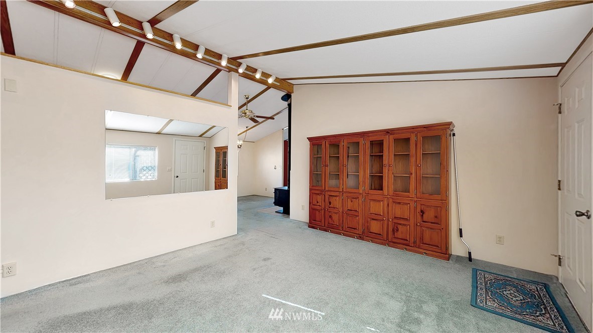 12604 Northeast 197th Court Bothell, WA 98011 - Photo 19 of 30 Gallery Image 19