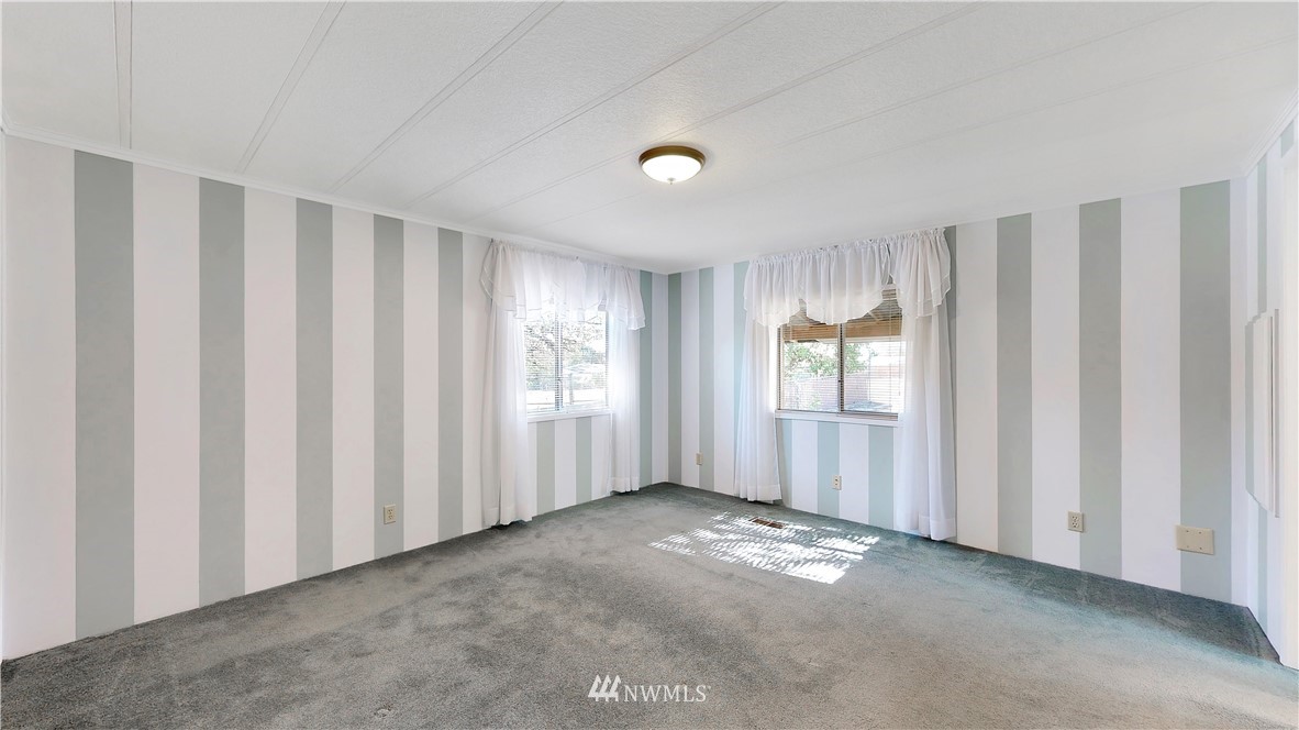 12604 Northeast 197th Court Bothell, WA 98011 - Photo 20 of 30 Gallery Image 20