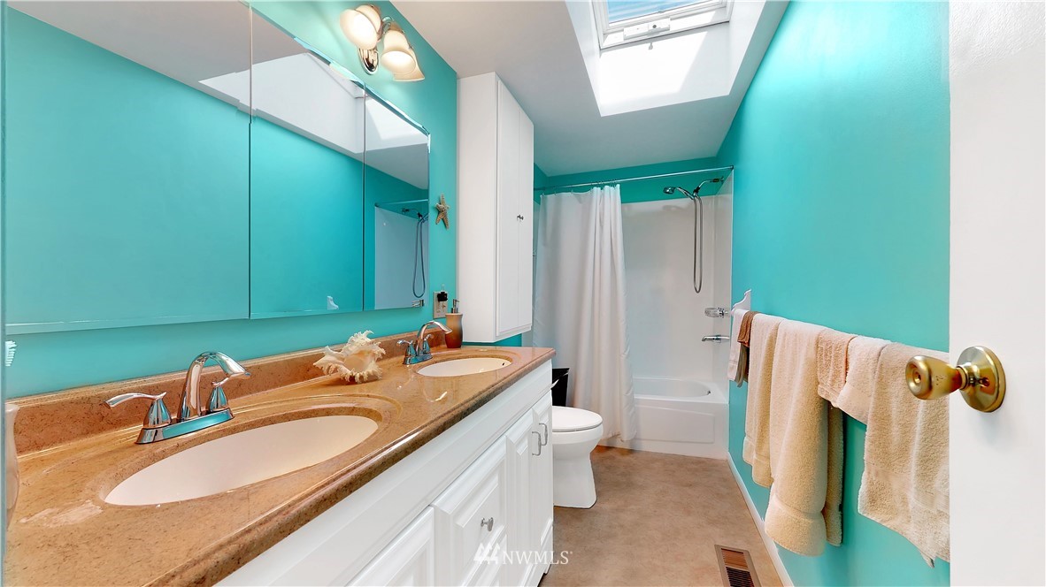 12604 Northeast 197th Court Bothell, WA 98011 - Photo 22 of 30 Gallery Image 22