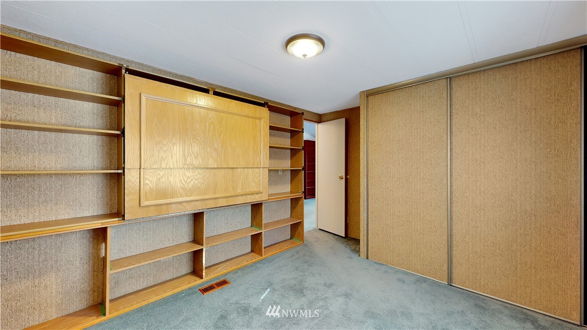 12604 Northeast 197th Court Bothell, WA 98011 - Photo 6 of 30 Gallery Image 6