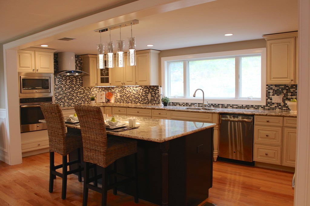 46 Argilla Road Ipswich, MA 01938 - Photo 3 of 26 Gallery Image 3