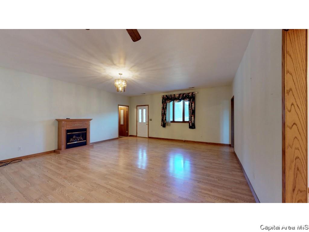 3366 Winch Road Springfield, IL 62707 - Photo 5 of 36