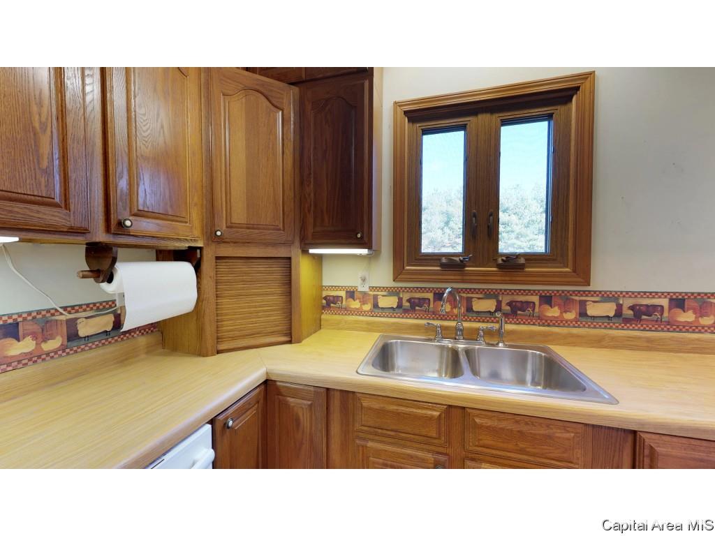 3366 Winch Road Springfield, IL 62707 - Photo 9 of 36
