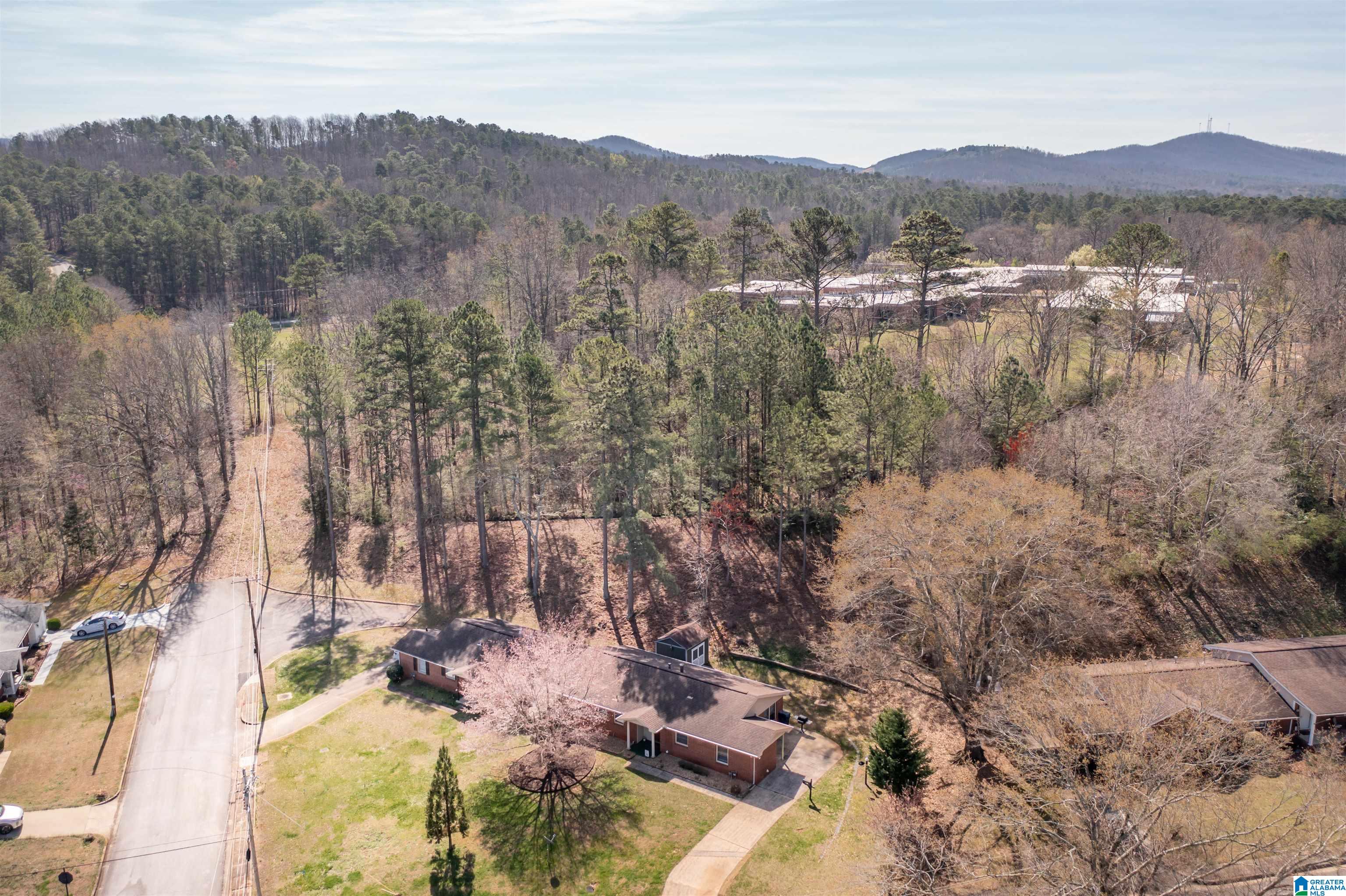 304 Foxley Road Anniston, AL 36205 - Photo 6 of 28