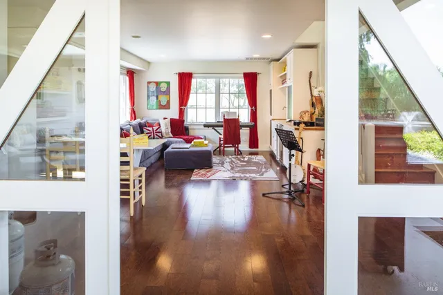 $4,200,000 | Undisclosed Address, Penngrove, CA 94951