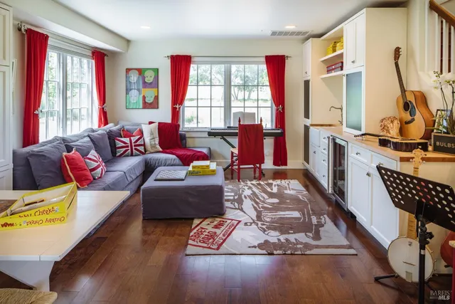 $4,200,000 | Undisclosed Address, Penngrove, CA 94951