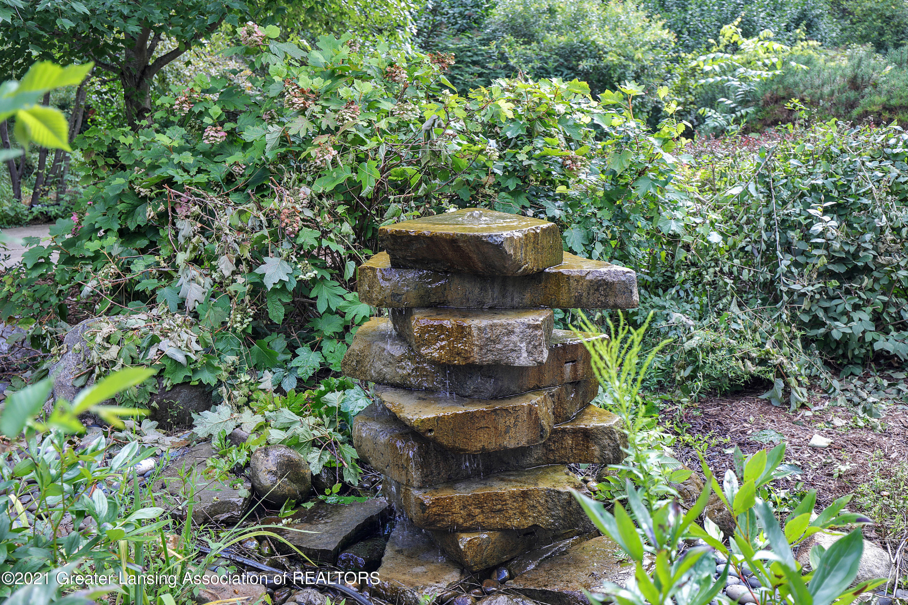 2274 College Road Holt, MI 48842 - Photo 21 of 38 Waterfall