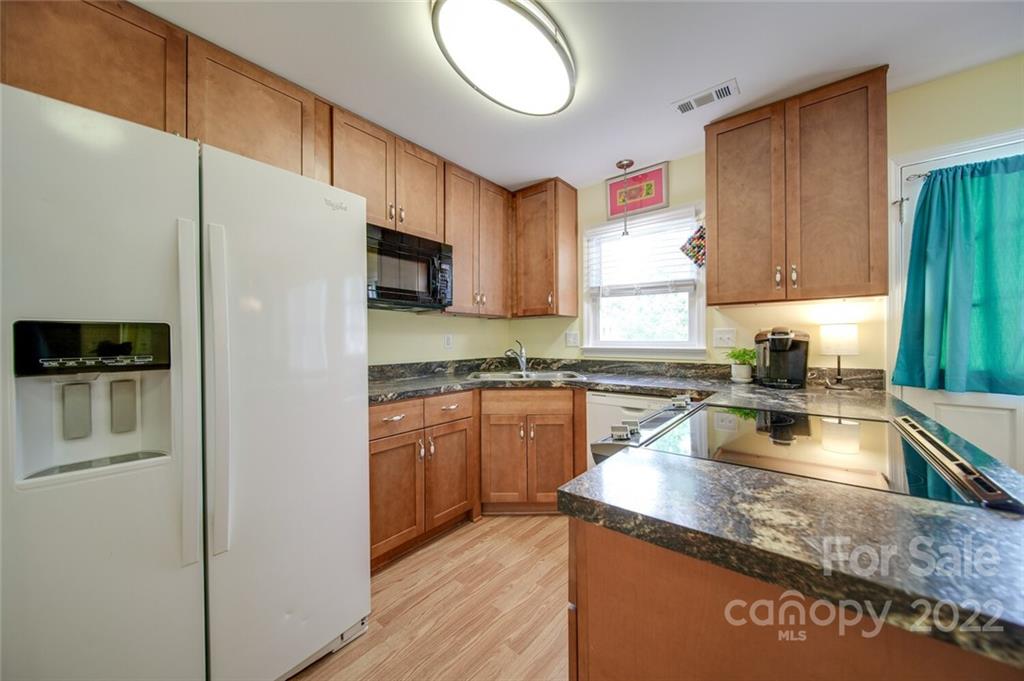 2502 Round Table Road, Unit G Monroe, NC 28110 - Photo 11 of 18 Gallery Image 11
