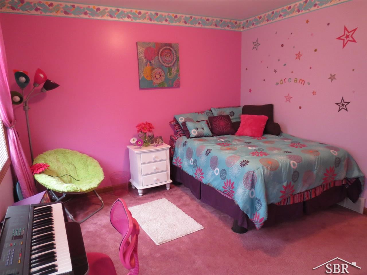 316 Colorado Ridge Hemlock, MI 48626 - Photo 9 of 18 31193142-8.JPG