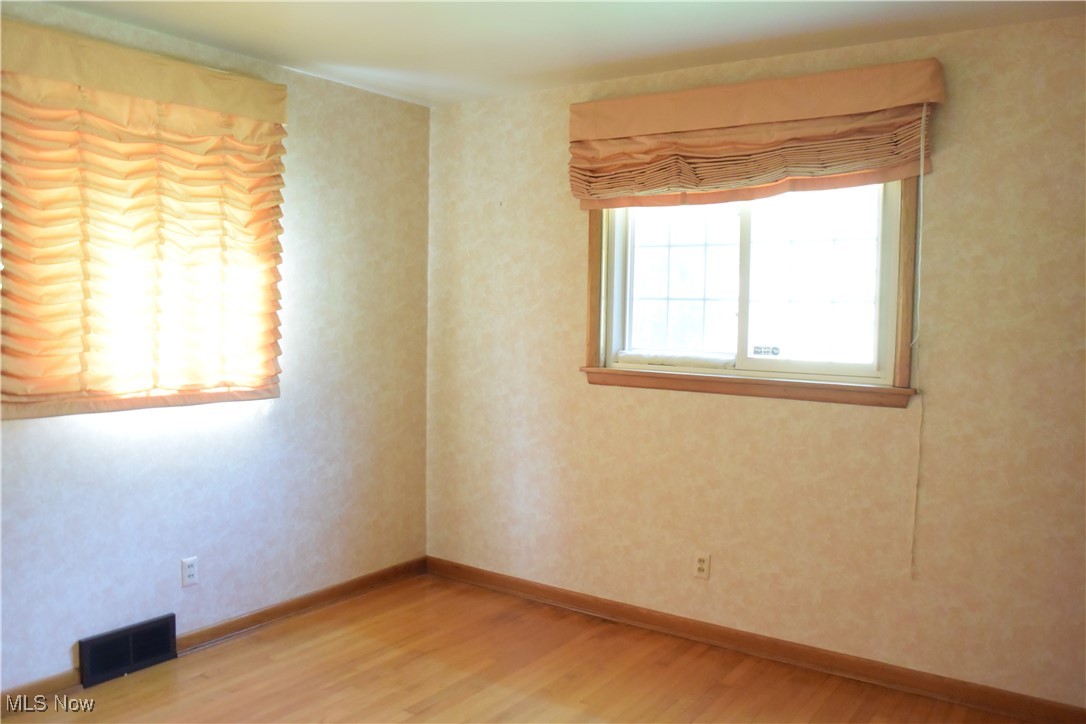 1180 Inman Street Akron, OH 44306 - Photo 13 of 28 First Floor Bedroom