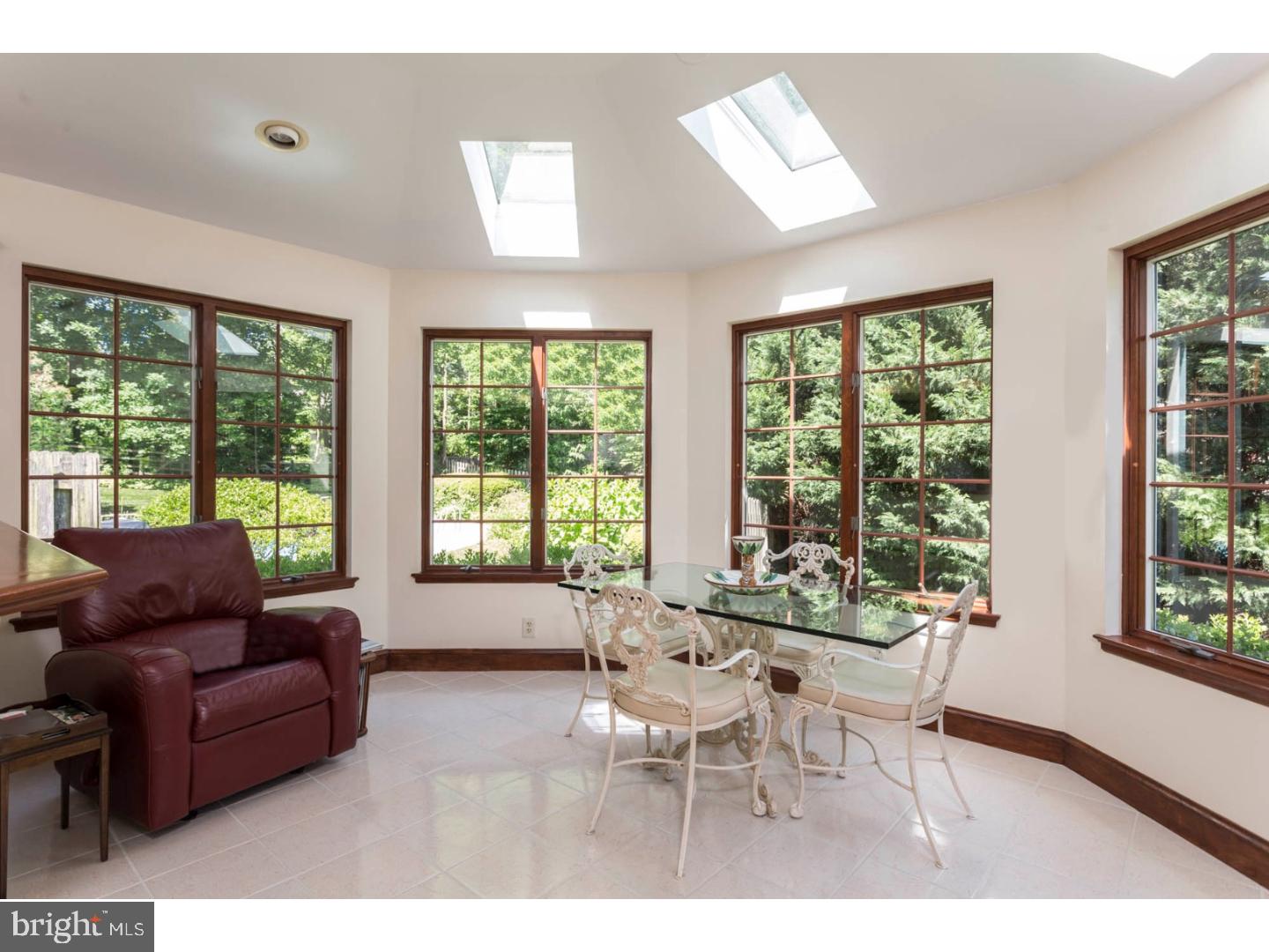 832 Milmar Road Newtown Square, PA 19073 - Photo 4 of 15