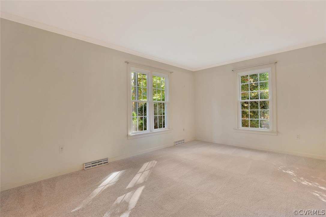 1930 Esquire Road North Chesterfield, VA 23235 - Photo 3 of 26 an empty room with a window