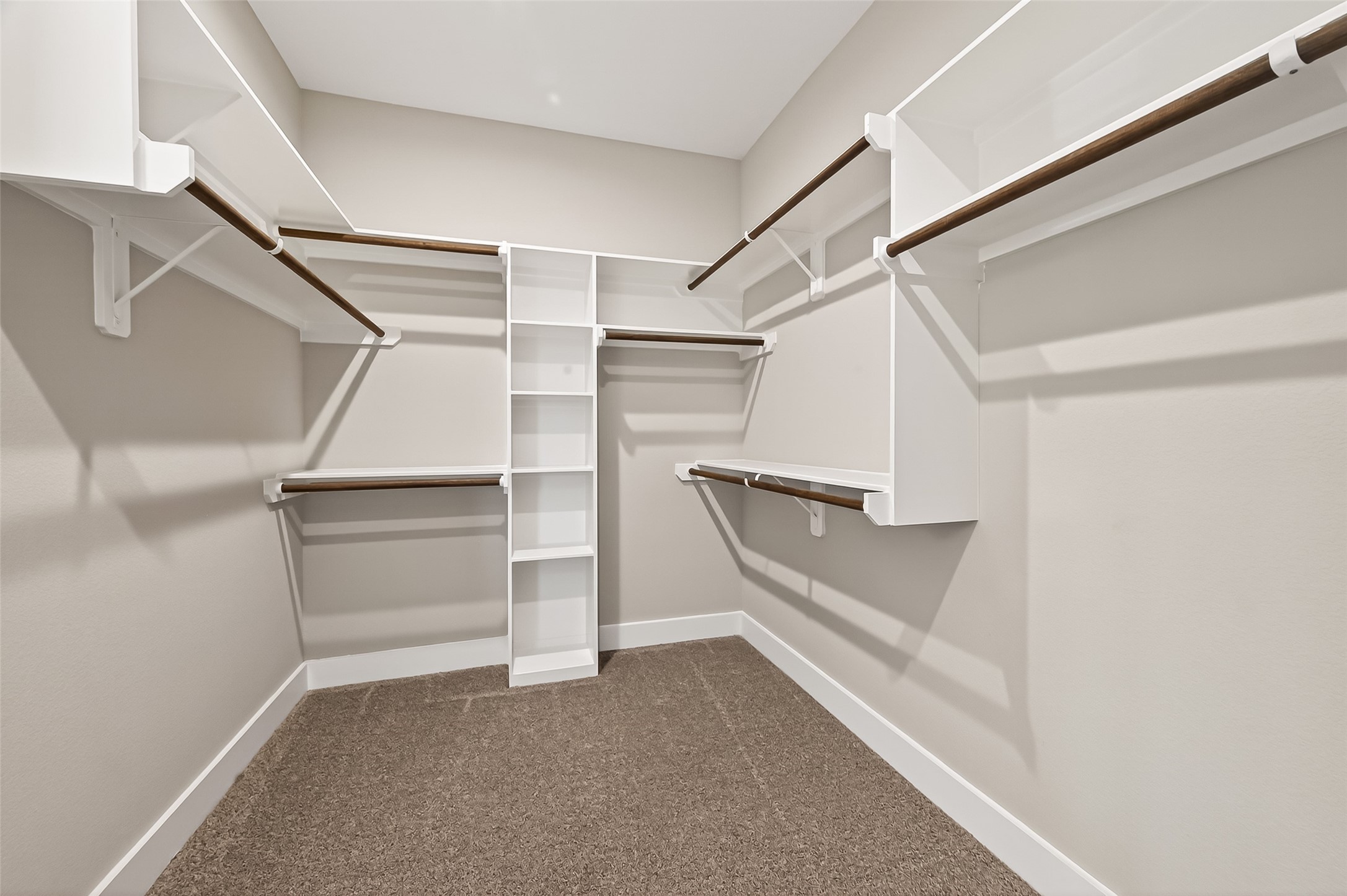3514 Runnels Street, Unit B Houston, TX 77003 - Photo 22 of 39 Here's another great feature of the primary bedroom -- a very big closet!
