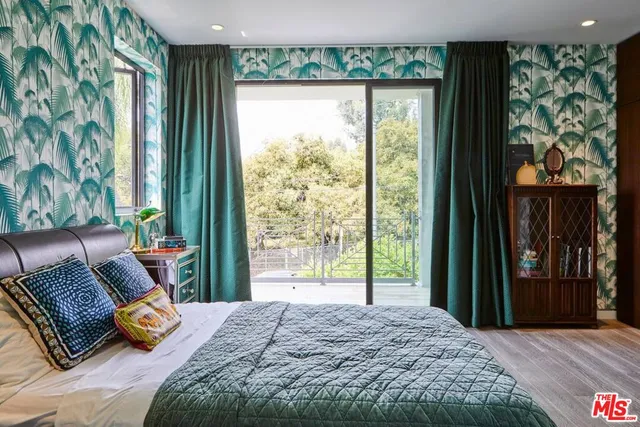 $15,995 | 1724 North Sierra Bonita Avenue, Los Angeles, CA 90046