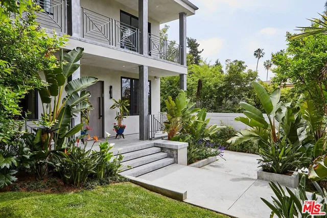 $15,995 | 1724 North Sierra Bonita Avenue, Los Angeles, CA 90046