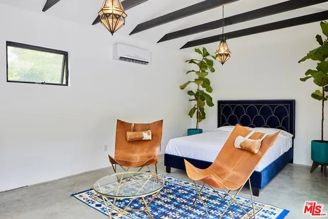 $15,995 | 1724 North Sierra Bonita Avenue, Los Angeles, CA 90046