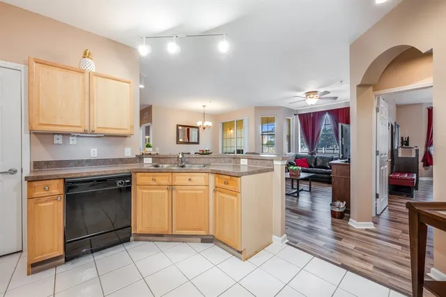 $245,000 | 102 Terrace Ridge Circle, Unit 102, Davenport, FL 33896