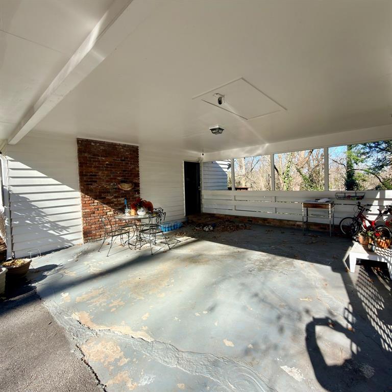 1673 Mt Paran Road Northwest Atlanta, GA 30327 - Photo 7 of 8 a view of a room with gym equipment